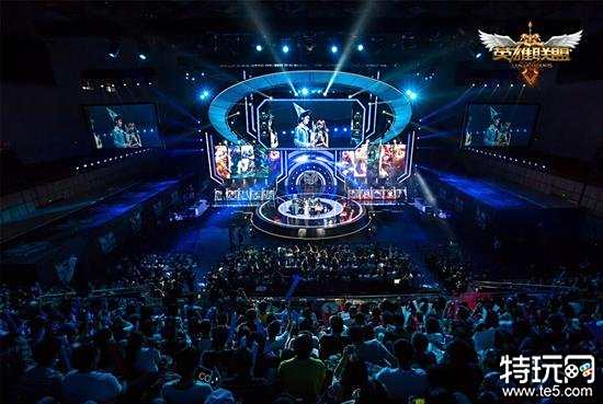 初期经历了 初期经历了