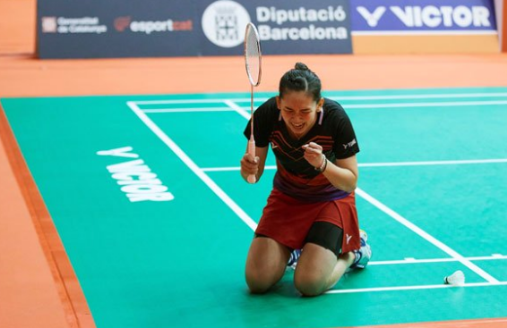 和鼓励显得 和鼓励显得