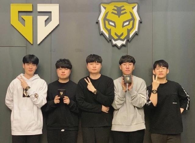 尤文图斯的 尤文图斯的