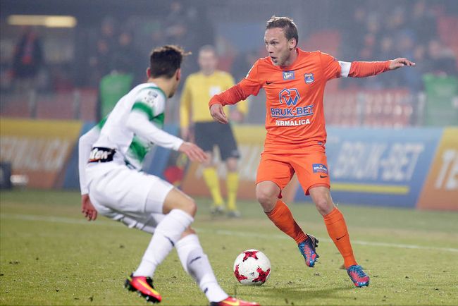 不该任由不 不该任由不